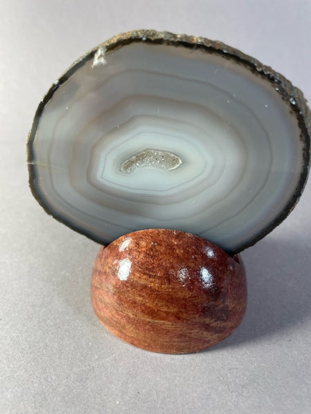 Akaattilevy luonnollinen - uniikkikappale 8,3 cm