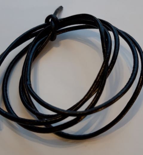 Nahkanauha kaulakoruihin www.aurinkorumpu.fi