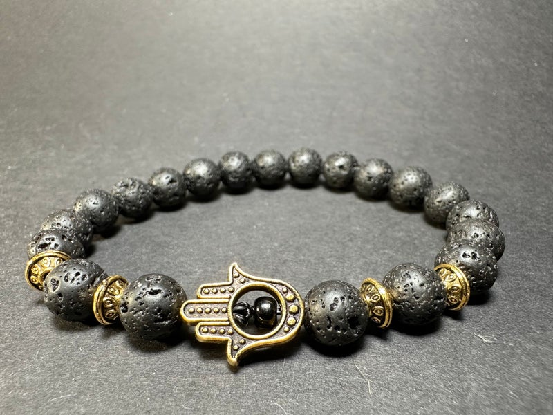 Laavakivi Hamsa  rannekoru 19cm / 8mm