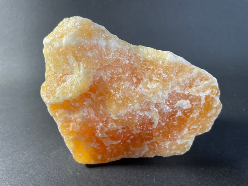 Oranssi Kalsiitti raaka Aurinkorumpu