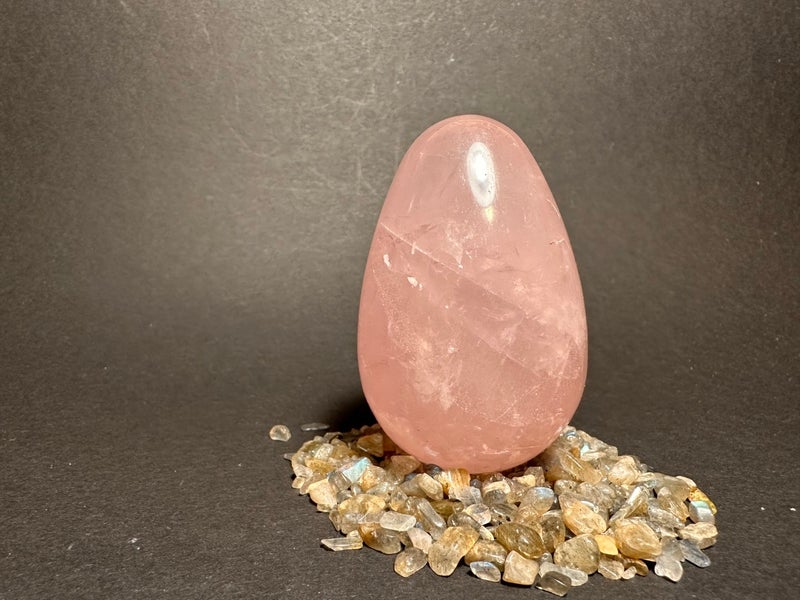 Ruusukvartsi Kivimuna