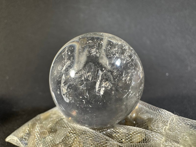 Vuorikristalli Pallo